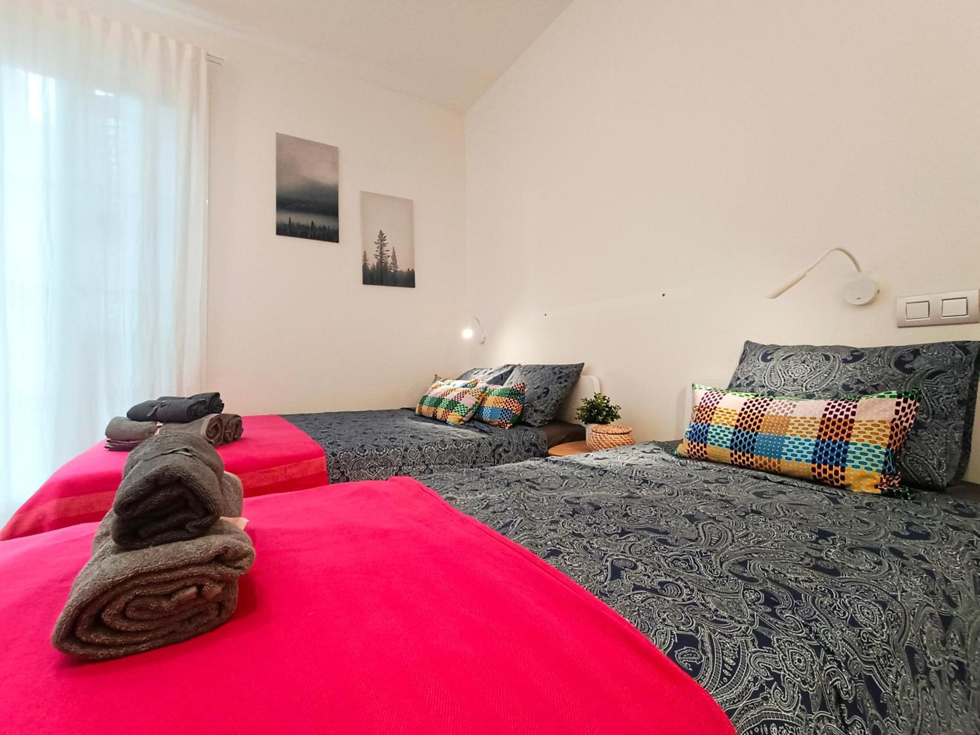 Oasis Rooms Barcelona - By Ronda Universidad エクステリア 写真